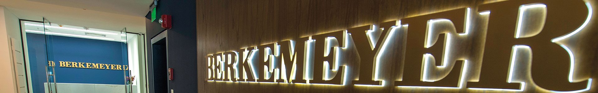 Slides_web_BKM_8_1920x400.jpg